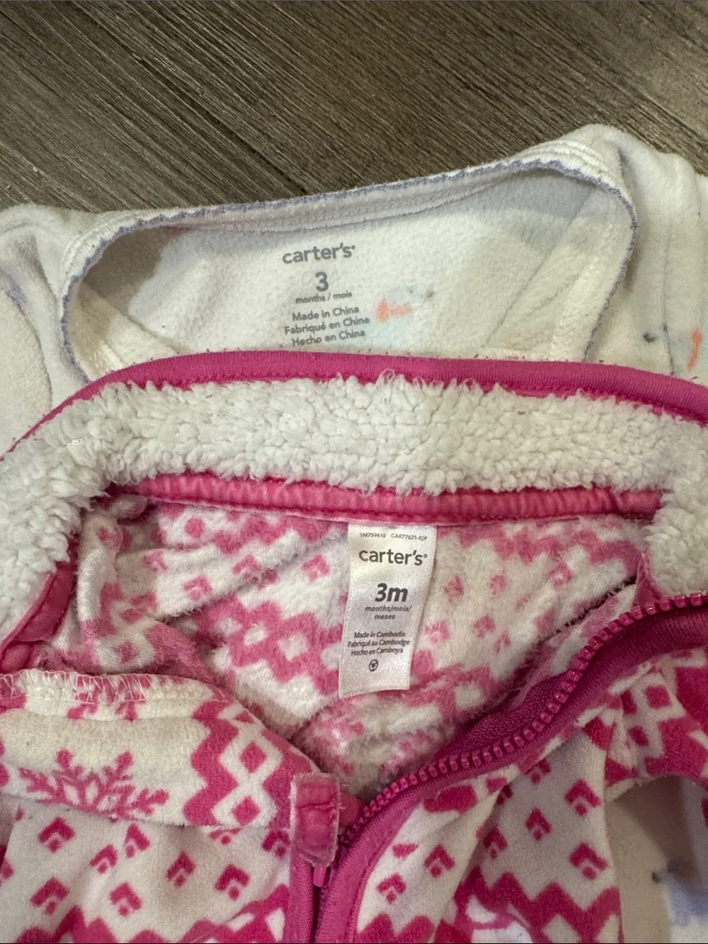 Bundle of 2 Carter's Fleece One-Pieces. 3 months. GUC!💕